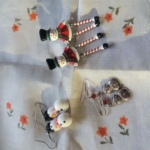 HP!!🎉🎉😊🙏Holidays snowman earrings, set of 3